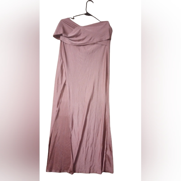 Dusty pink off shoulder satin dress with thigh slit size XL - Picture 2 of 5